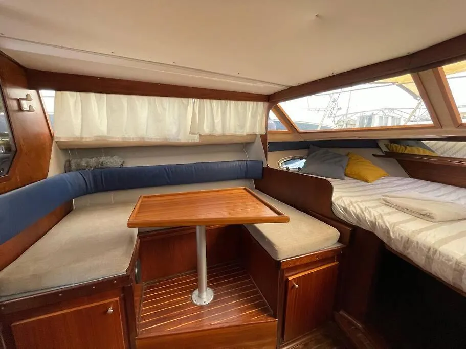 Hotel Barco Acogedor - Cosy Boat - Barcelona Botel
